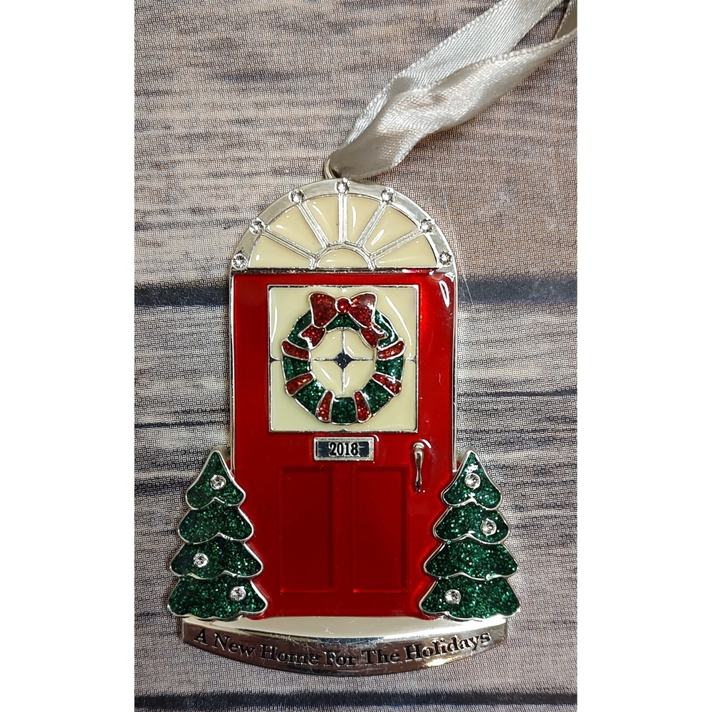 2018 1ST~FIRST CHRISTMAS~A NEW HOME FOR THE HOLIDAYS RED DOOR ORNAMENT A1